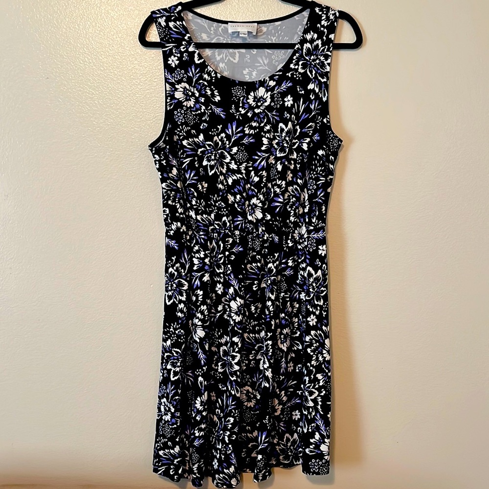 French Grey Floral Print Sleeveless Dress
